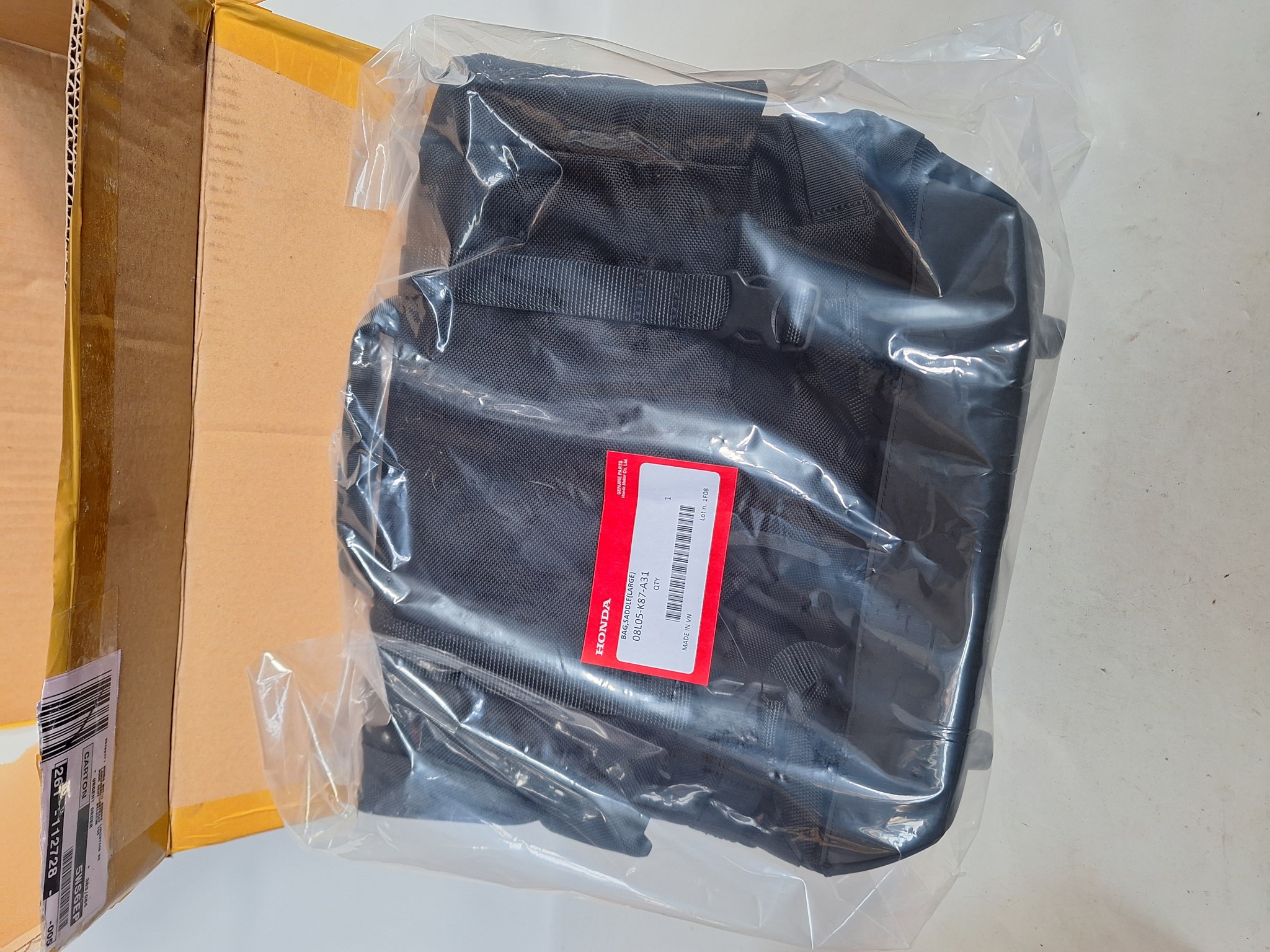 Picture of LEFT SADDLE BAG (LARGE)  08L05-K87-A31  Rebel500 CMX500